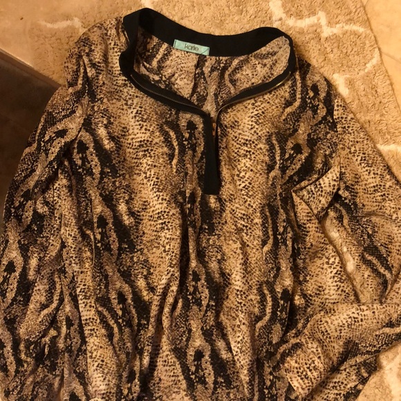 Karlie Snake print boutique blouse 👚🐍 - Picture 1 of 2